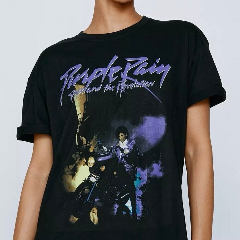 Purple Rain Prince Album Cover Music Retro Graphic Rock Fan Gift T-Shirt.